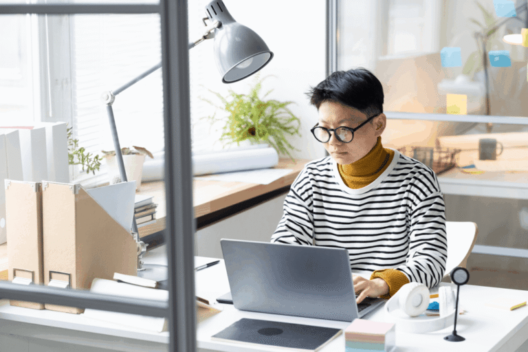 découvrez les meilleurs outils de communication pour optimiser vos échanges en entreprise, améliorer la collaboration d'équipe et booster votre productivité au quotidien.